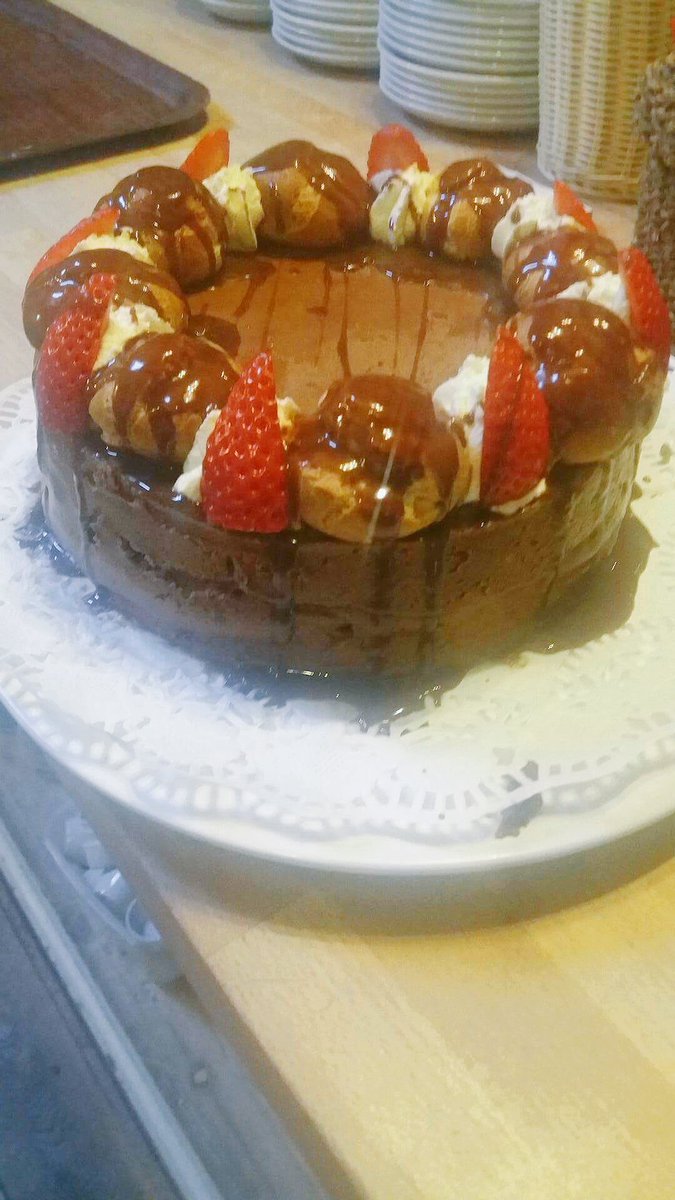 Chocolate overload - Chocolate Profiterole Cake! #homemade #chocolate #profiteroles #strawberries #foodlover #chocolatelover <a href="/beadlamgrange/">Beadlam Grange</a>