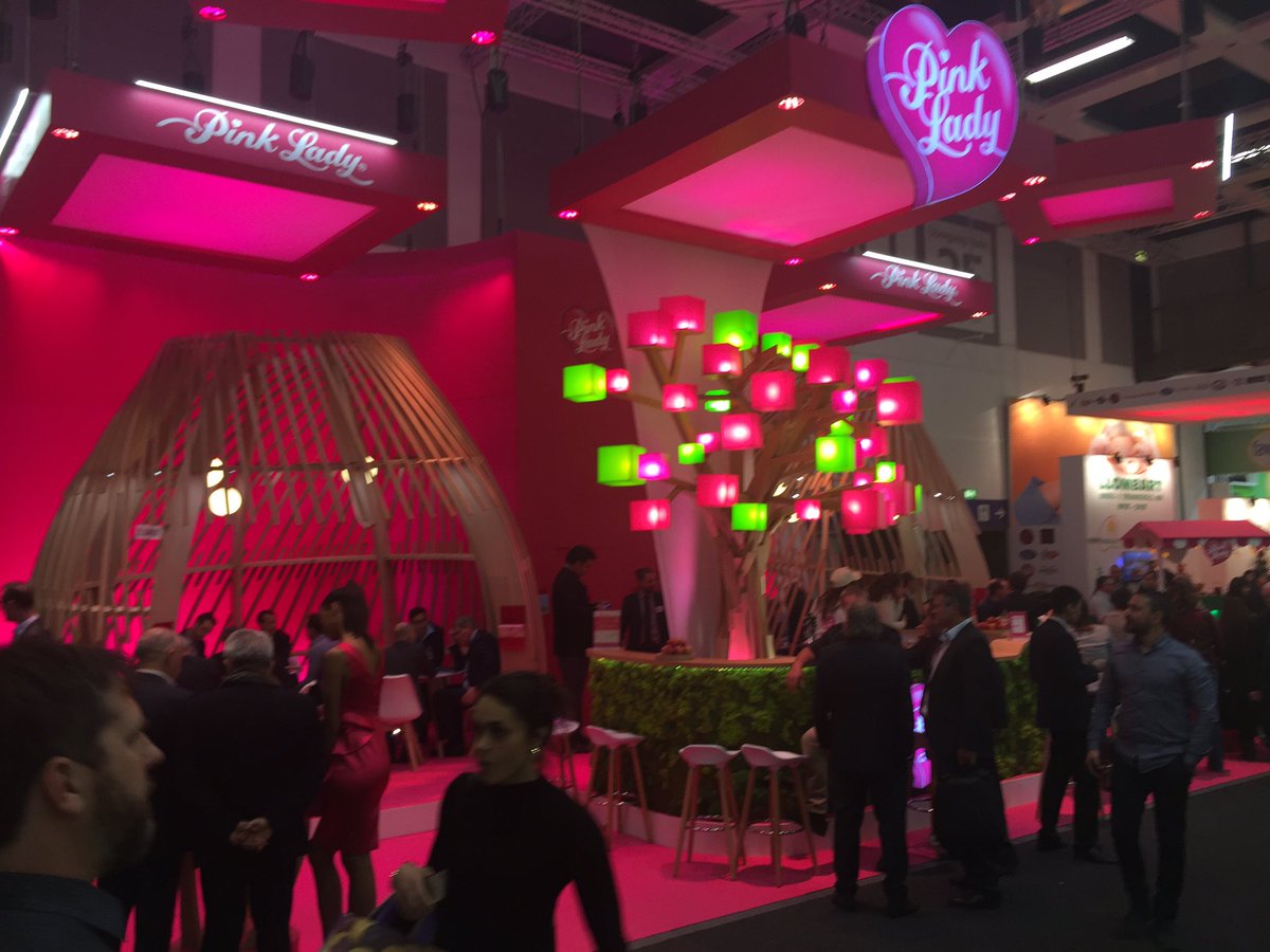 guillermoboue's tweet photo. Esta semana toca pasar frío en un encuentro que nos apasiona, #FruitLogistica #-4grados #Berlín #KlingeleEmbalajes https://t.co/OfdS0Bs0Yq