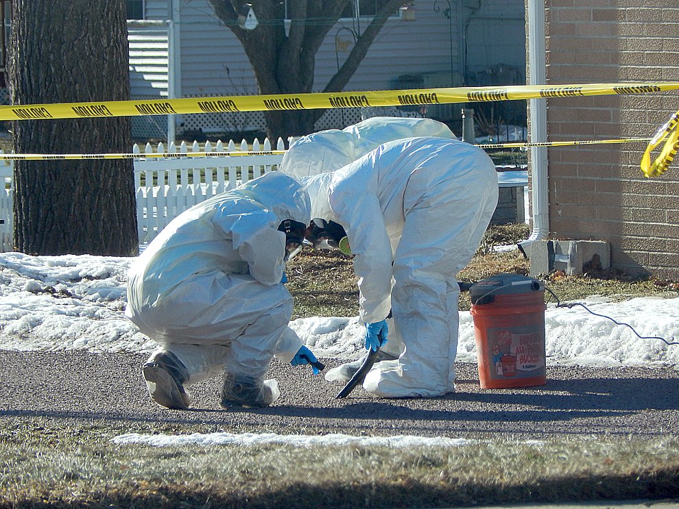 A mercury spill in New Ulm is being cleaned up by a hazmat team.
nujournal.com/news/local-new…