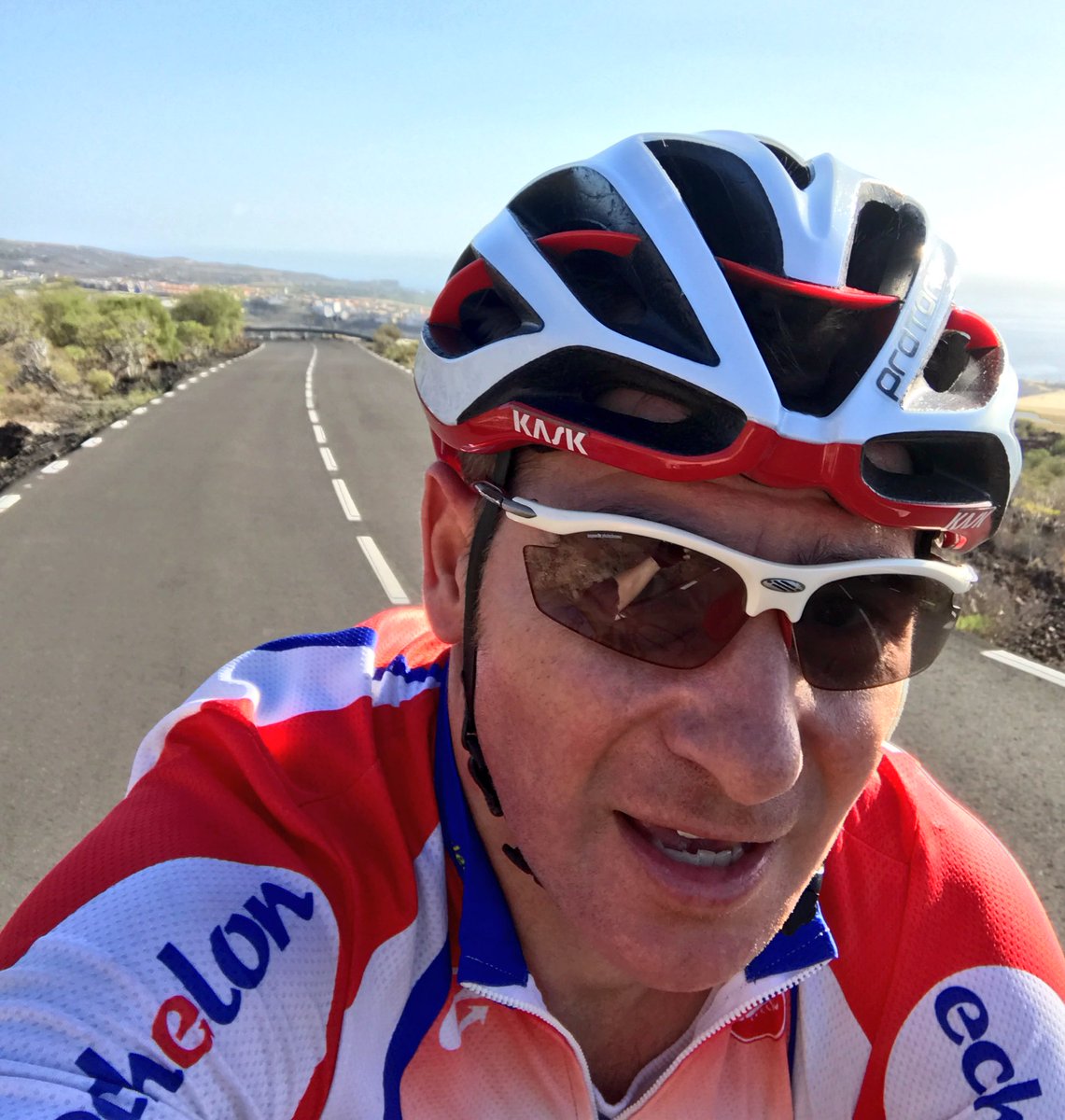 Back on my favourite training roads....Happy Days! ☀️🚴 #winterplayground #Tenerife
