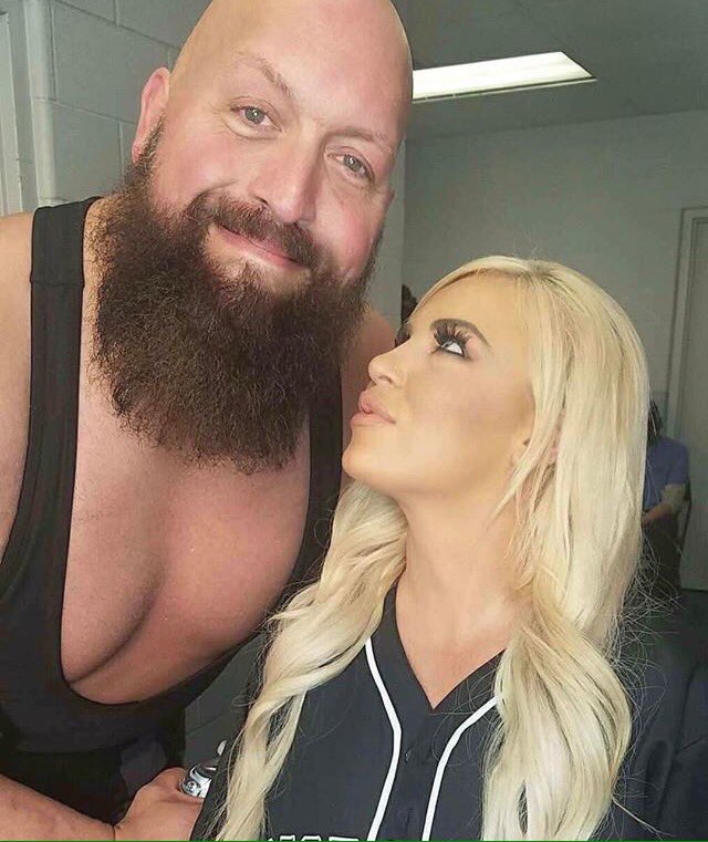 Love  this photo of my idol and Happy Birthday BIg Show 