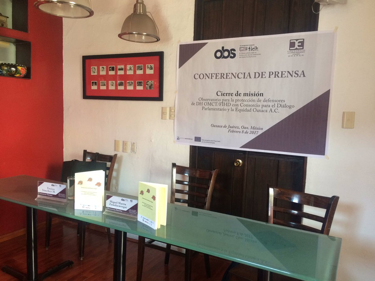 consorciooaxaca's tweet photo. 12 horas, Café La Antigua, #Oaxaca, conferencia de prensa del cierre de misión de #OMCT #FIHD y #ConsorcioOaxaca https://t.co/CgoLLlv6QV