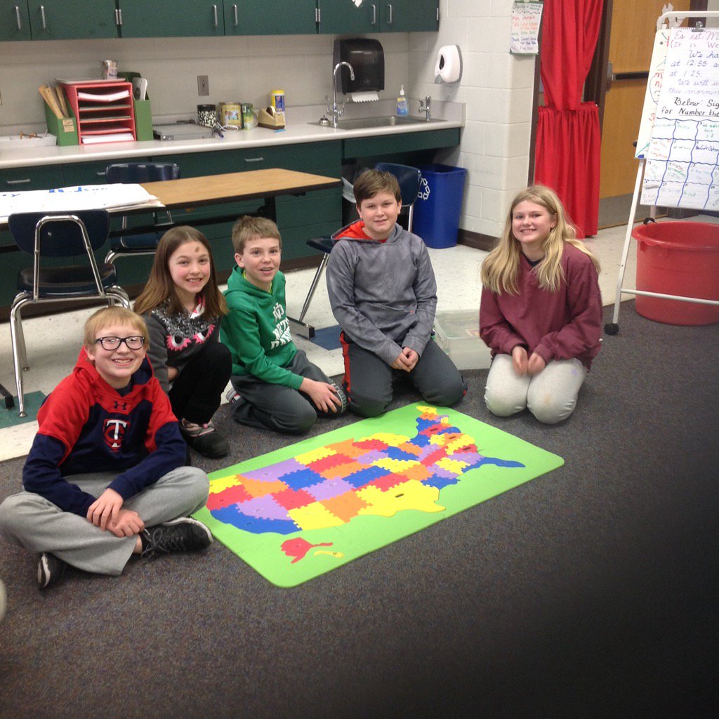 RealMrsOlstad's tweet photo. Recess fun #mapofusa https://t.co/p5xZ2bUPYN