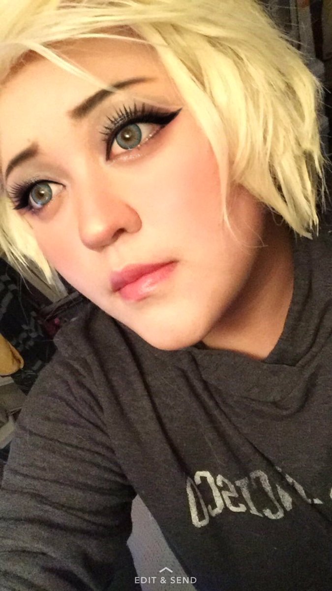 ErinLew2's tweet photo. Mercy Makeup? Its just a test with a really beat up wig LMAO #MamaMercy https://t.co/g8N0fpZ0Iw