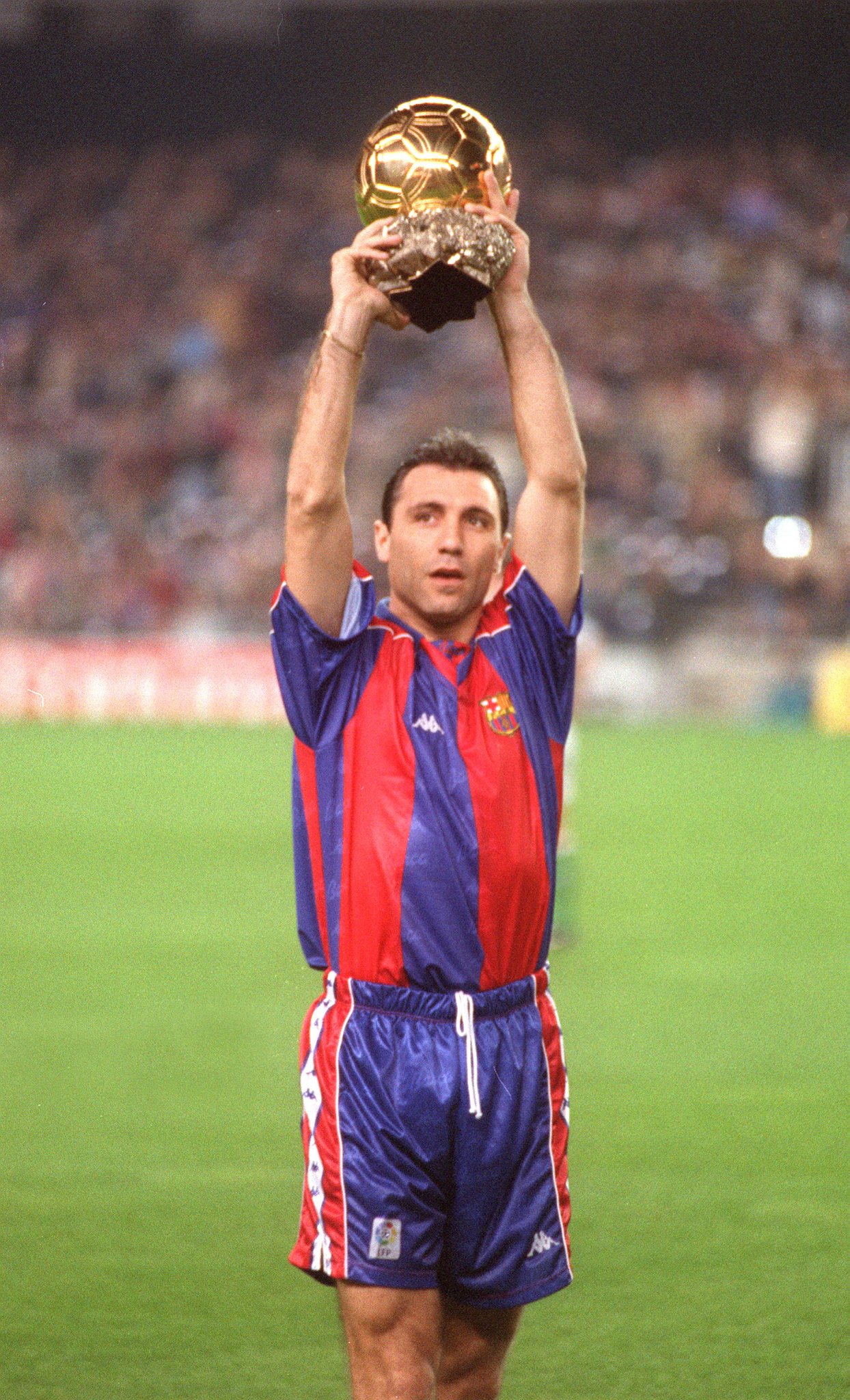 325★サッカー★hristo stoichkov★prostars★フィギュア s-l400.jpg
