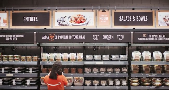 frenchweb's tweet photo. L’épicerie connectée d’#Amazon ne nécessitera que trois employés https://t.co/Ui4GKMci8Y #eCommerce #Tech #AI https://t.co/KZiotyz2HA