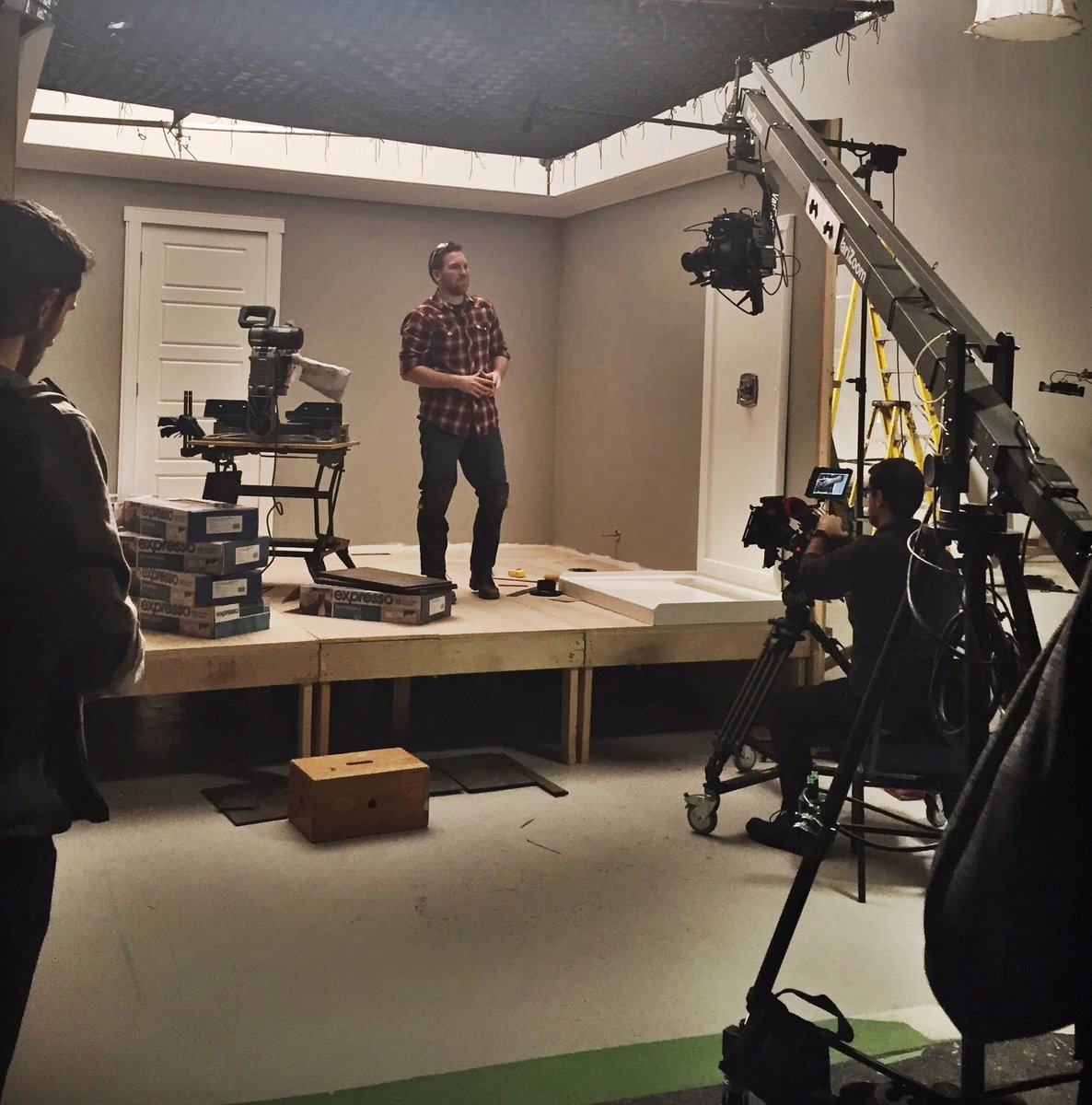 PromotivateLP's tweet photo. On set with @home_hardware filming Tips of the Trade! Today's tips are all about floor installation. 🎥#AdAgency #BehindtheScenes #Toronto https://t.co/wHb0PAwHb2