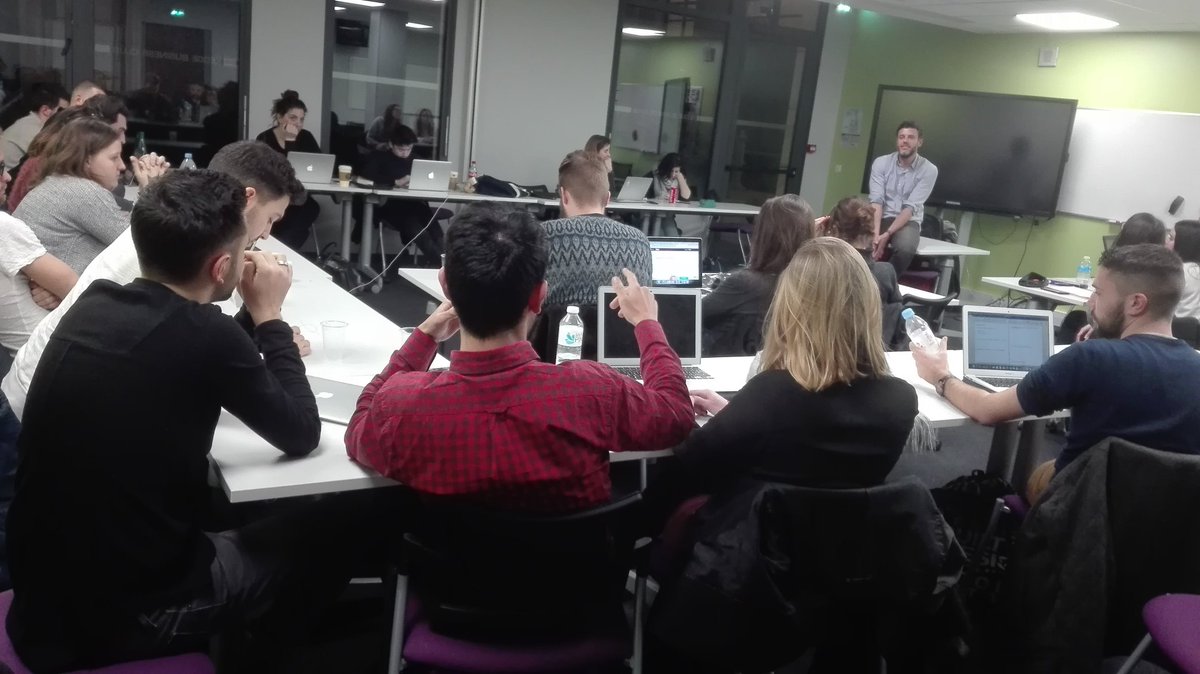 MedialabKBS's tweet photo. Dernier Media training @IgorSahiri débrief individuel,  échange autour de l avis de l'expert medias @KedgeBS @PE_SoftPower @VirginieMartin_ https://t.co/eVCF1ZS88a