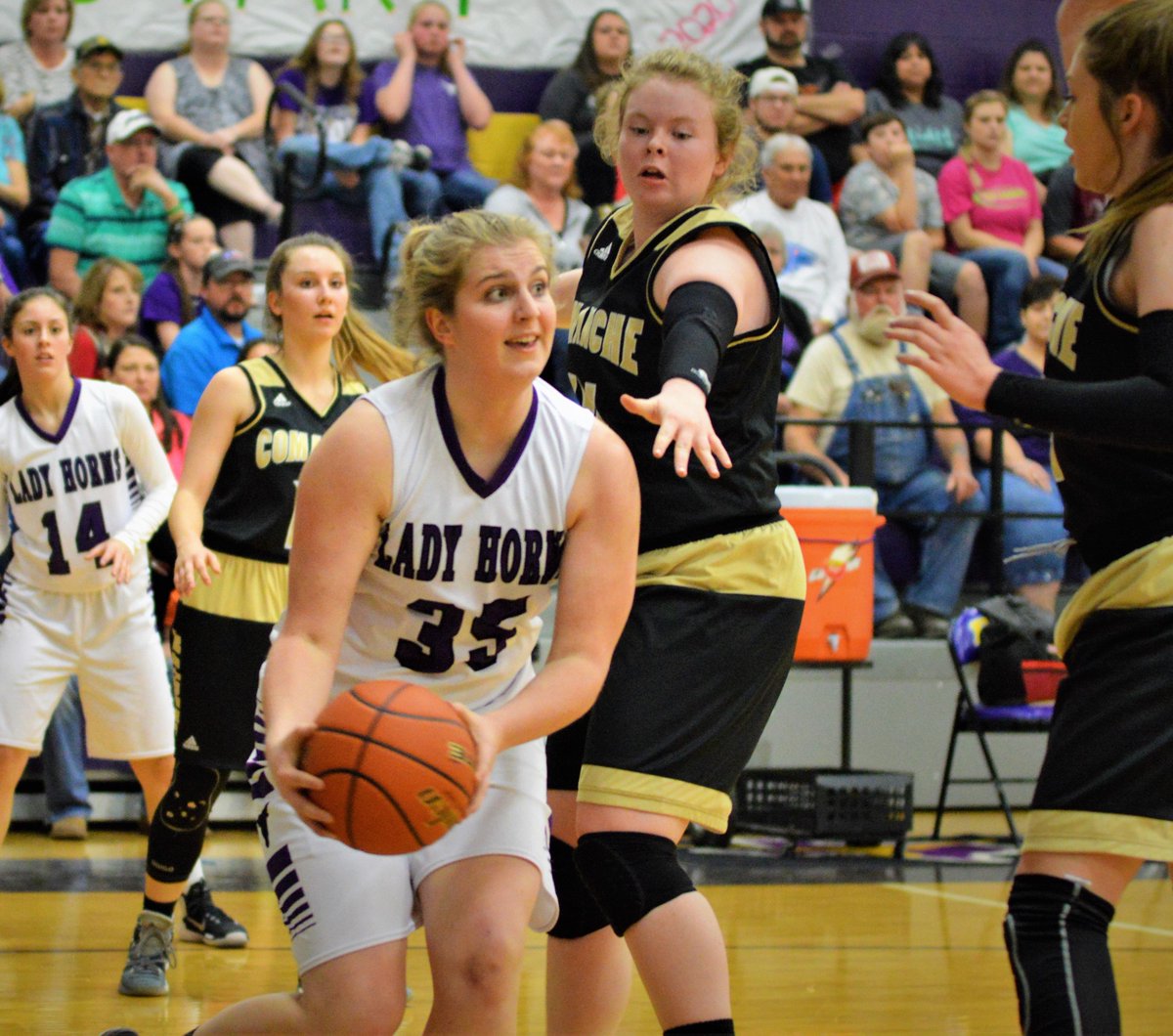 BigCountrySport's tweet image. ADDITIONAL PHOTOS #17
Comanche at Early (2-7-17)
Photos by Evan Ren 
#BigCountryHoops