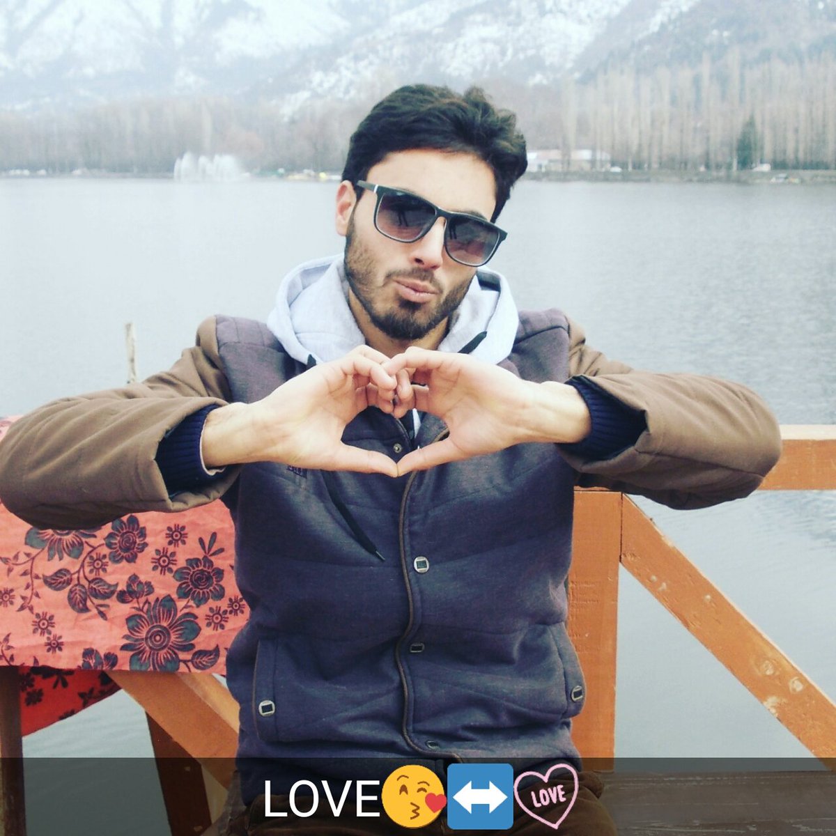 NayeemJavaid's tweet photo. #feling_happy https://t.co/ouQwPK6mqz