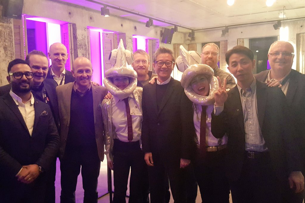 LGUK_B2B's tweet photo. Having a whale of a time with the #fishco! This is the plaice to be. Cod it get any better? #ise2017 #avtweeps https://t.co/zWgr397ah8