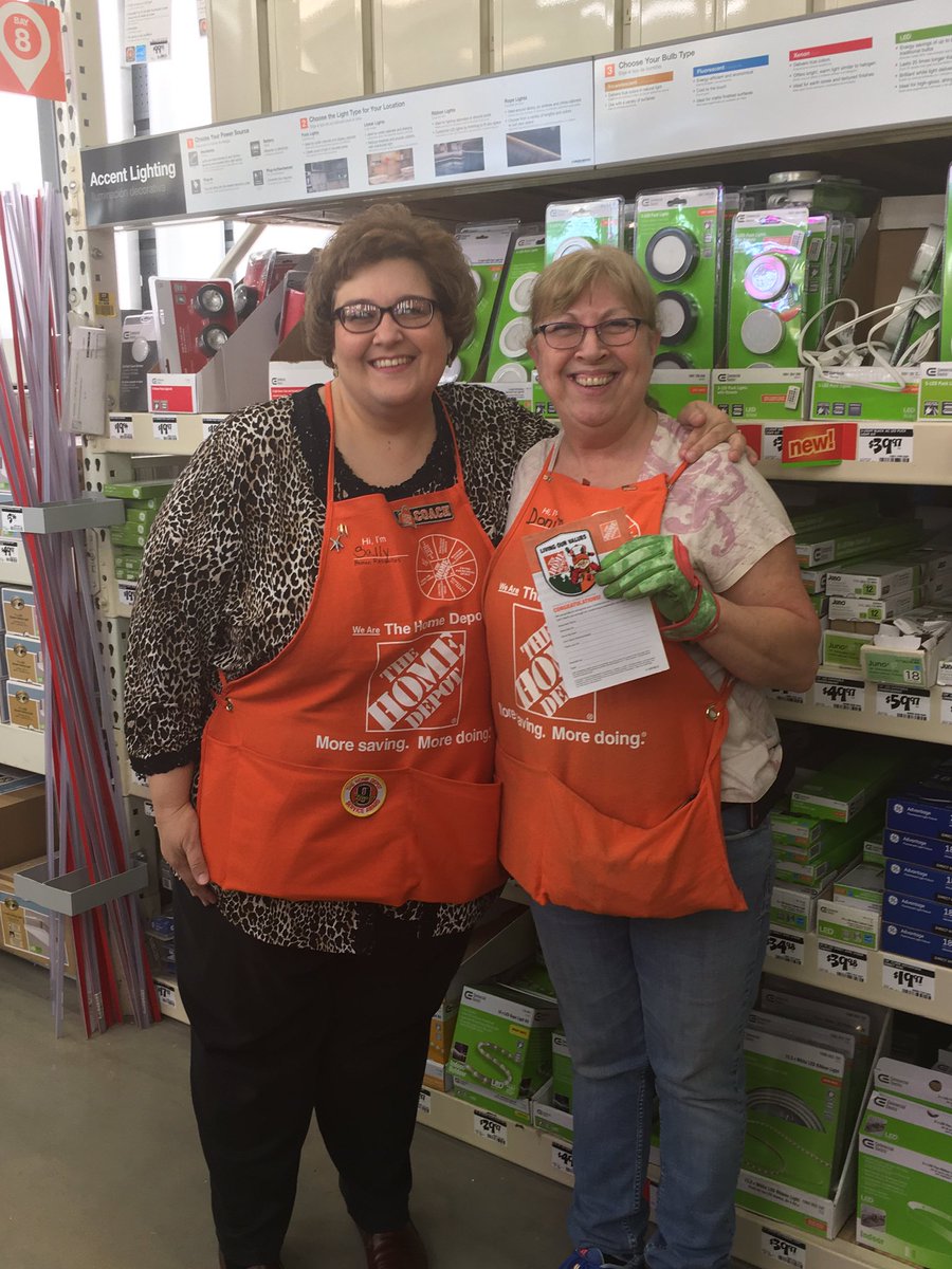 <a href="/LakeOrionTHD/">Lake Orion THD</a> Congrats to Teri and Donita for their milestone awards!  @SallyGansiorTHD @asm212230