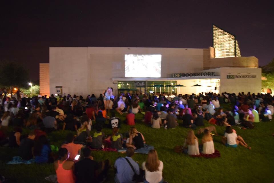 USF_CAB's tweet photo. We can't wait to have our first Dine on the Lawn and show Arrival tonight at 9pm on the bookstore lawn! Come early for free food! https://t.co/bEpIDg4h8X