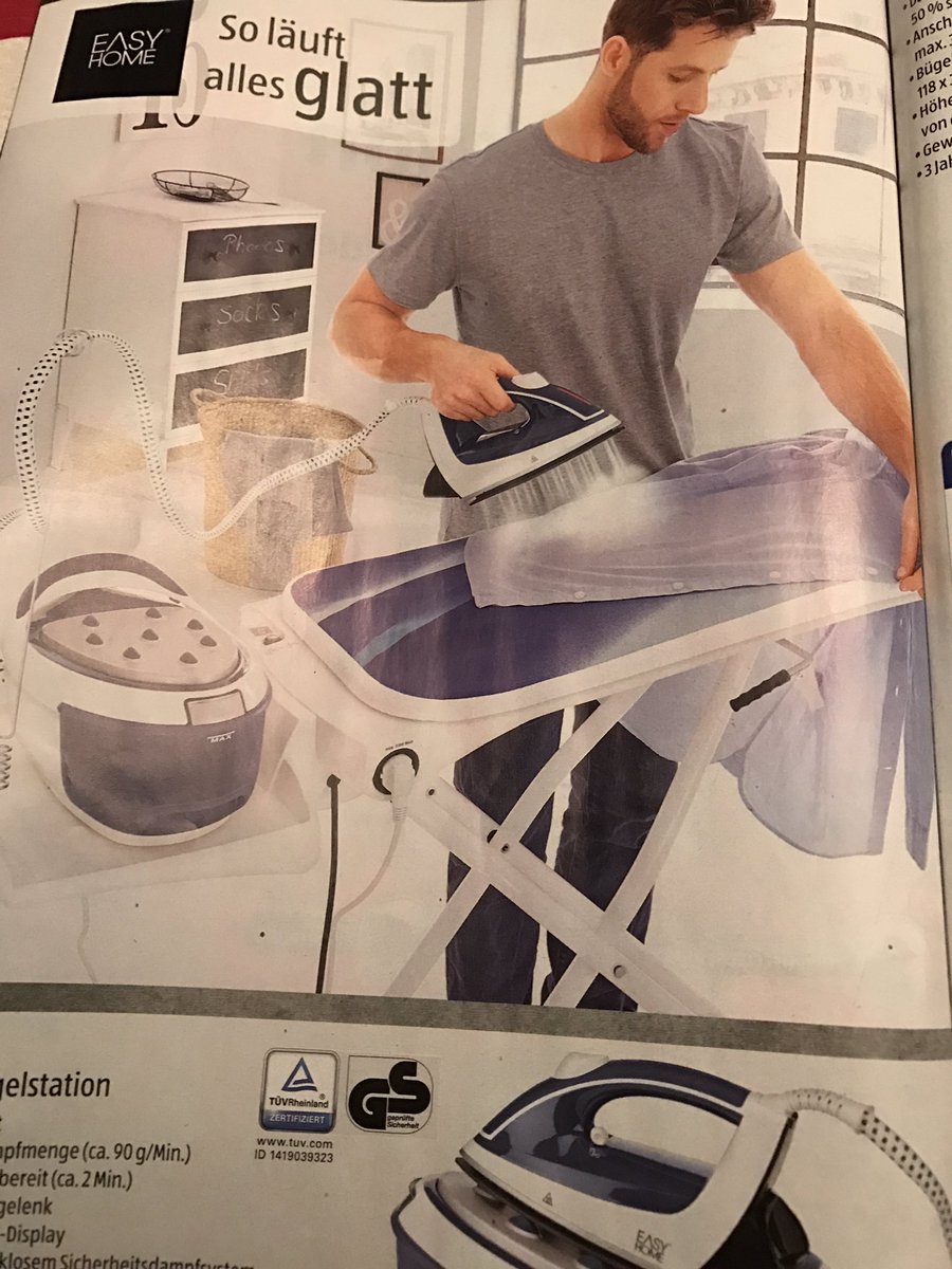 e_lena_bs's tweet photo. Die Mitbewohnerin dankt #aldi für den Mann am Bügelbrett 😄 https://t.co/Xl8yRqopOx