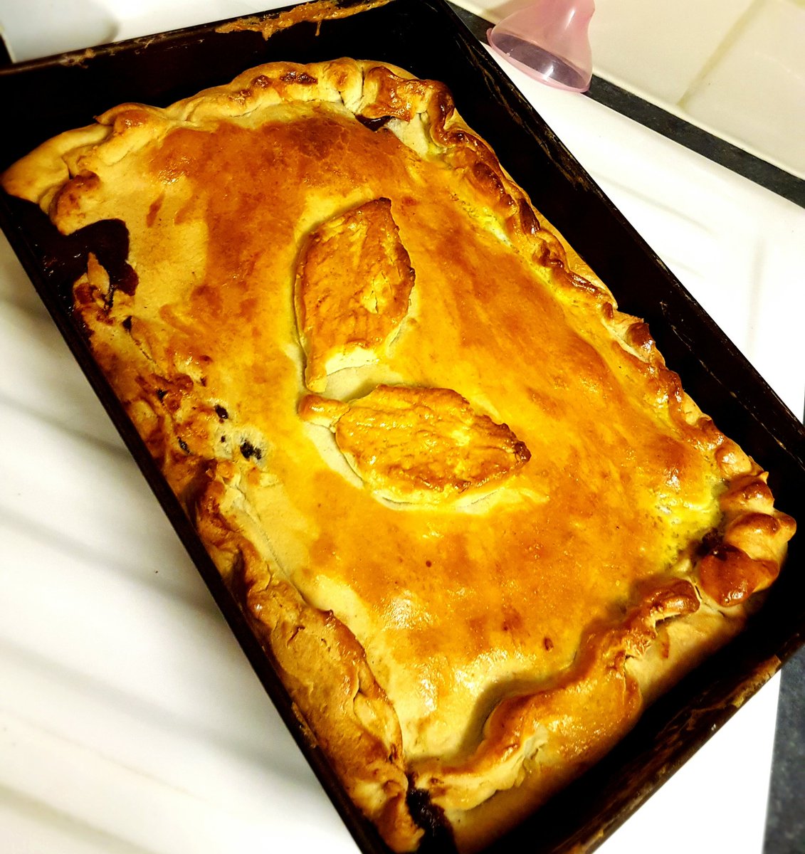 #homemade #steak #pie for #tea tonight!! Cant wait to tuck into this with some chips &amp; peas 😍 #steakpie #foodporn #foodie #lovefood #pastry