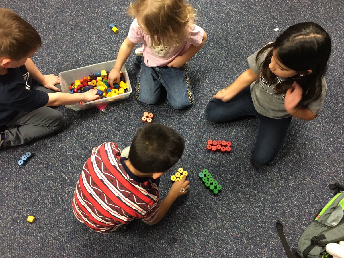 msbrandeemurphy's tweet photo. Making 10 groups of 10 to make 100! @MrMcdboyd5 @BoydBlackhawks  #allabout100 https://t.co/Gkafek4jzn