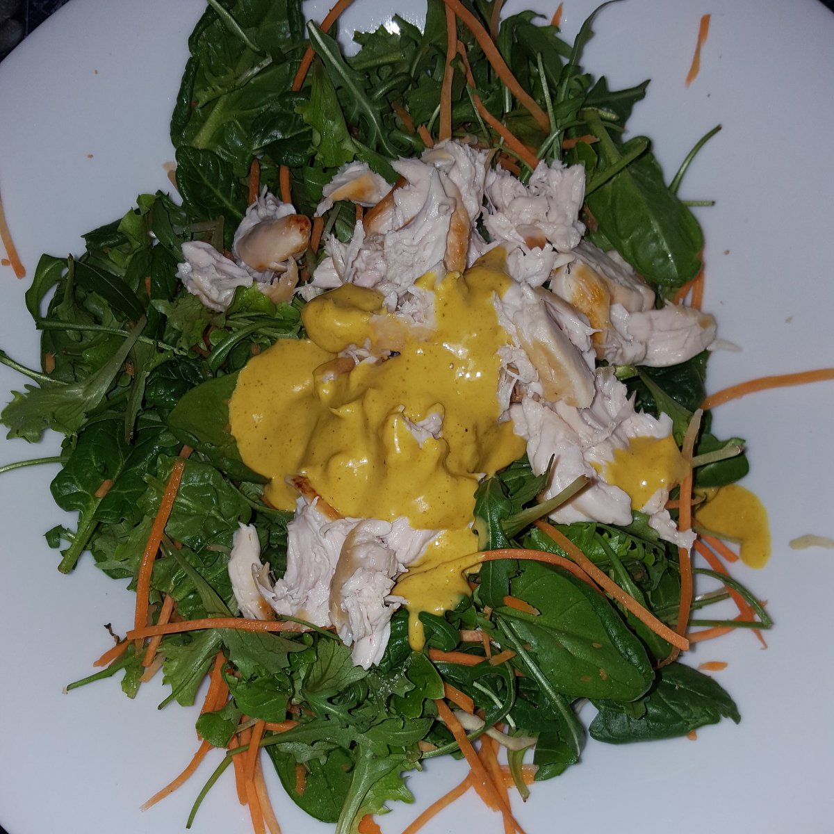 artiscenichecom's tweet photo. #salad #carrots #chicken #spinaches #cabbage #lattuce #rocket #arugula #curry #sauce #dinner #italian #food #Foodie #foodprnshare #foodporn https://t.co/1gGfK4cGgS