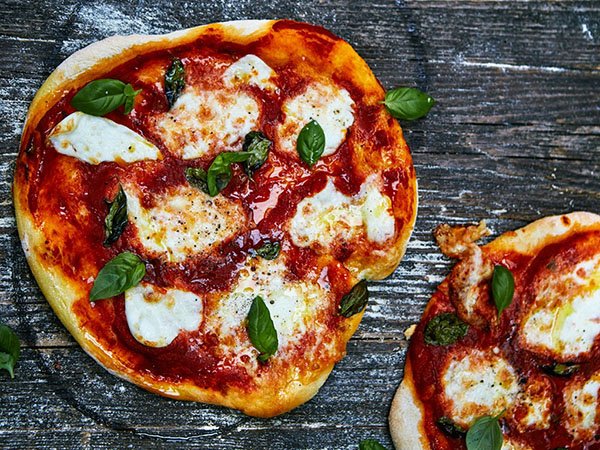 cabsolutelyapp's tweet image. Don't forget! The #NationalPizzaDay is tomorrow. Find the best pizzas in #Nashville here: ow.ly/z5PI308jmlN