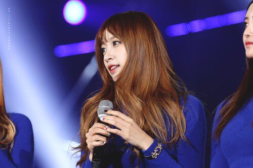 weheartHani's tweet photo. Hani looks so good wearing blue https://t.co/VhK1TqvNSk