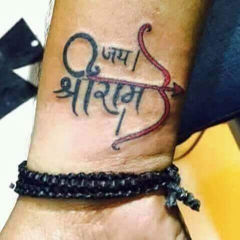 sharmaamit2108's tweet image. गर्ल : मुझे जिंदगी भर यूँ ही चाहोगे न ?
(संघी) बाय : 
हम उम्र भर यूँ ही इश्क़ निभाएंगे, 
कुछ भी हो जाय पर मंदिर वही बनाएंगे😁
#ElectionMode