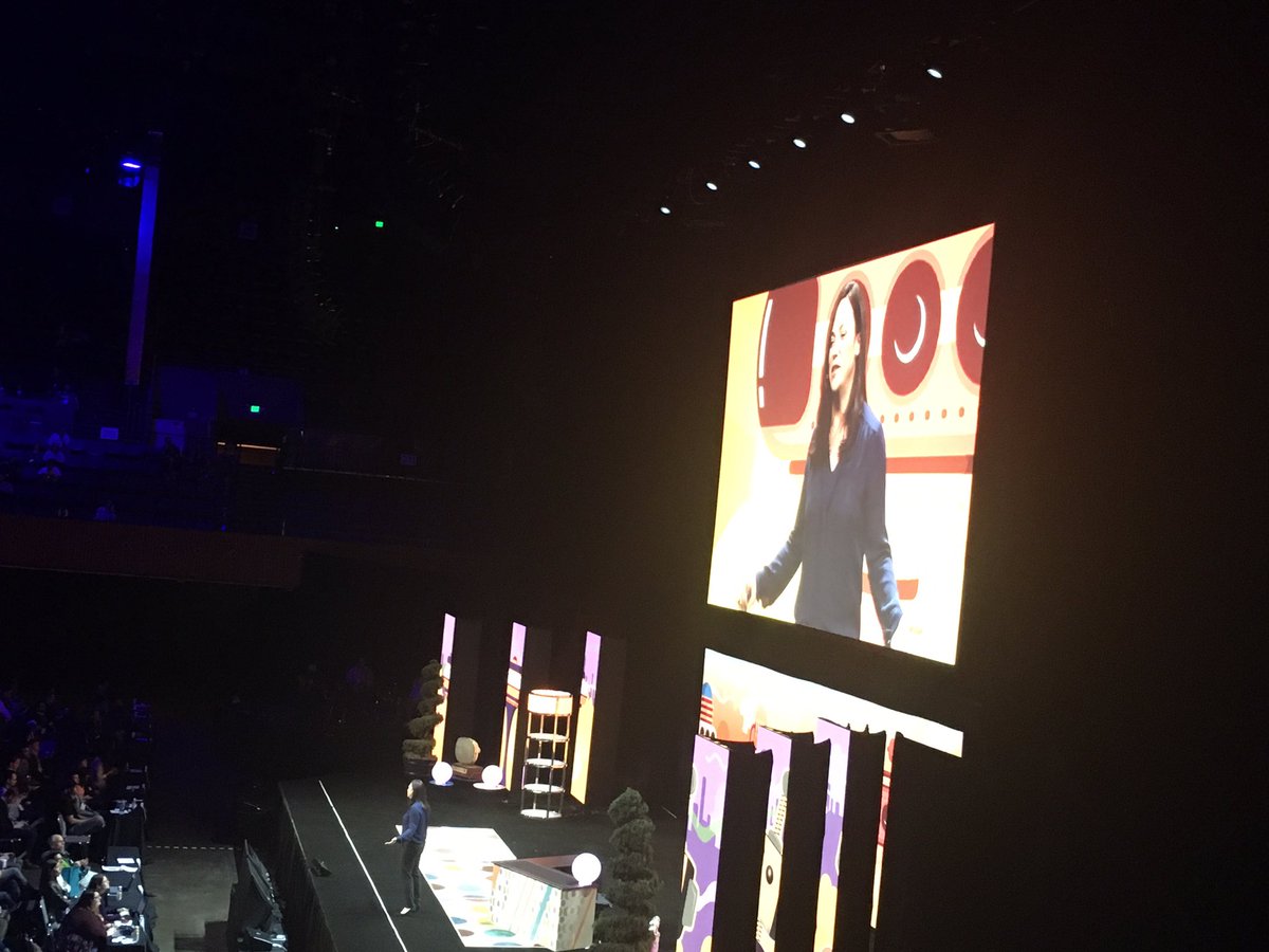 AmberHoku's tweet photo. @jenntejada just got a new fan. Great talk today at #SaaStrAnnual https://t.co/SUoJuA6OX8