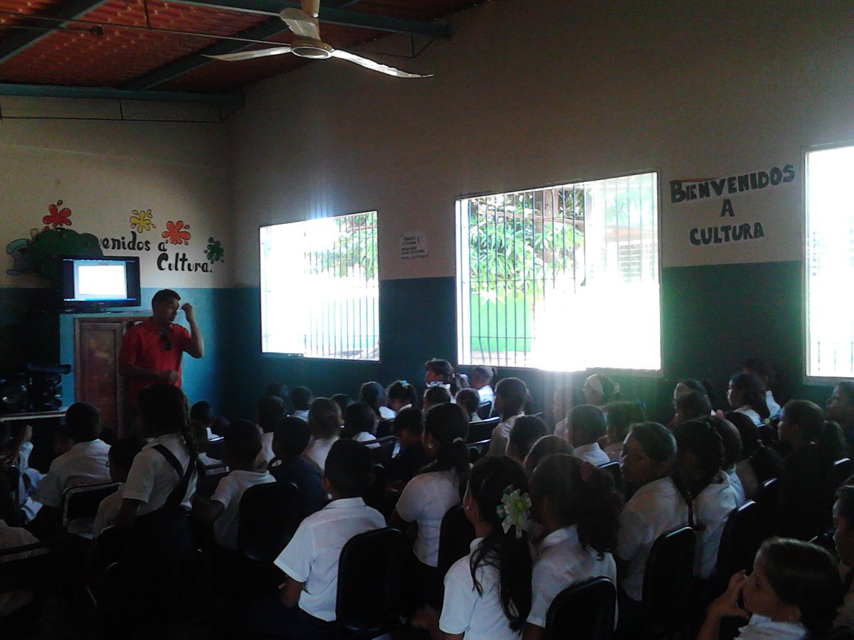 #Hoy alumnos del Módulo E.E.P. Fray Buenaventura <a href="/nucleobiruaca/">NÚCLEO BIRUACA</a>  celebran #ElSistemaCumple42 <a href="/elsistema/">El Sistema</a> #SomosElSistema #GraciasMaestroAbreu