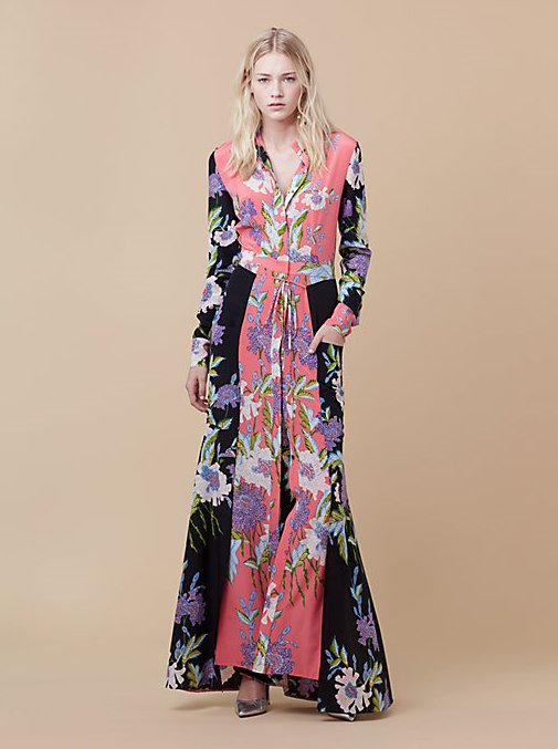Fall in love with florals...get the look at #DVFDallas #SoDVF