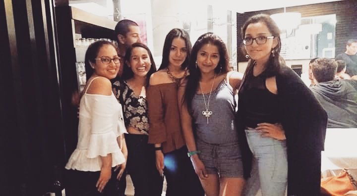 JaureguiPamela's tweet photo. Ceña navideña con las mejores #tbt #work #TeamTrigal #miscandys 💕 https://t.co/aIiGcdpiK2