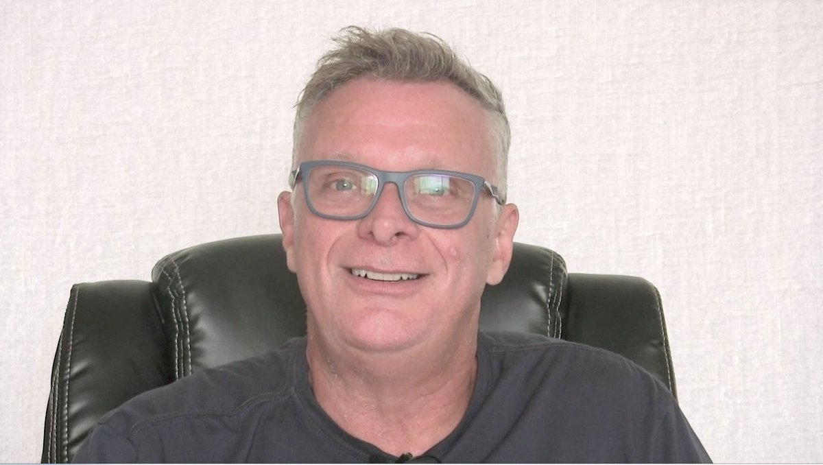 markshubert's tweet photo. Que brilhe a Luz do Senhor sobre sua vida!
Acabei de postar um vídeo novo que vai edificar sua vida.
 #markshubert  https://t.co/ur5HRkjlKZ https://t.co/av3YHDgeHO