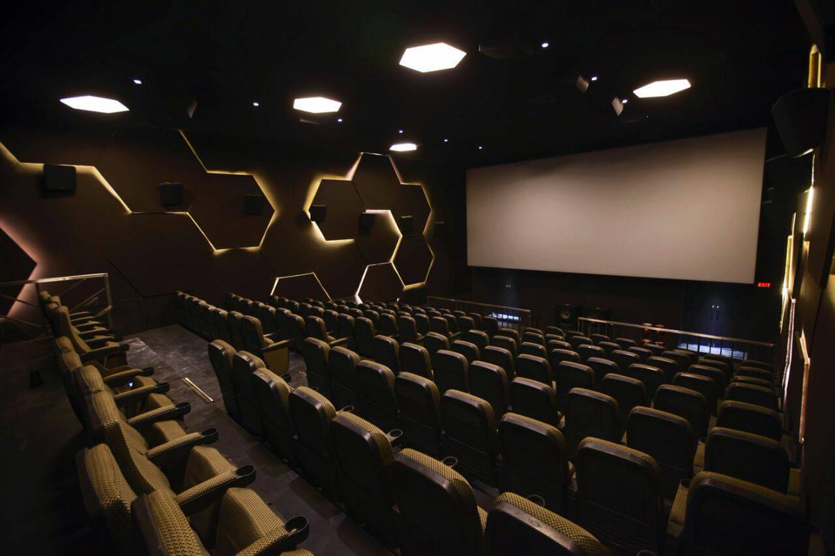 vbzu's tweet photo. #SVRVisuals - Newly renovated theatre at Dharapuram opens tomorrow, will be showing #Si3 in all 3 screens with 14 shows. https://t.co/NYMq7Mx93w