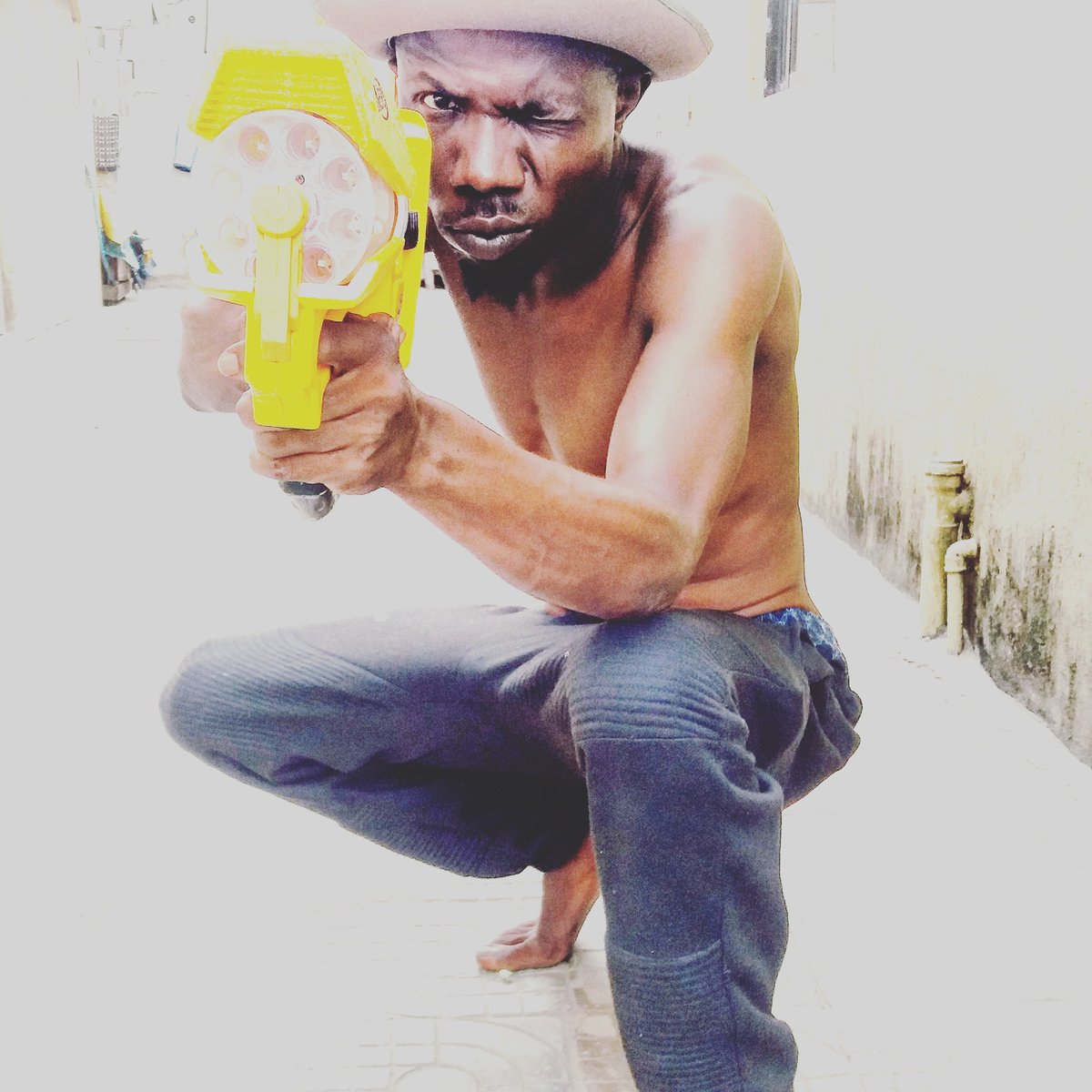SDawanGO's tweet photo. My guy na ur eye you to sharpen because e be like say e done dey happen #TabinC #TAB #WaitO #WhyYouDeyWorry #JAHBLESS #MoreFire https://t.co/j9MsdvRmzp
