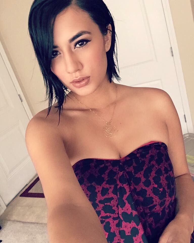 RoseFisner's tweet image. Just me🌹🔥💋