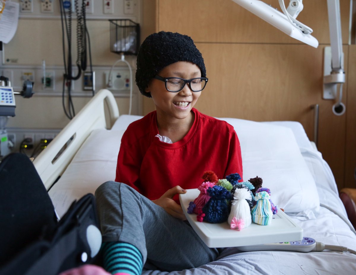 LoveYourMelon's tweet photo. We went to visit our friend Nathalia yesterday - check out these adorable miniature Love Your Melon Pom Beanies she made! #JoinTheStory https://t.co/1pIrdfJxrO