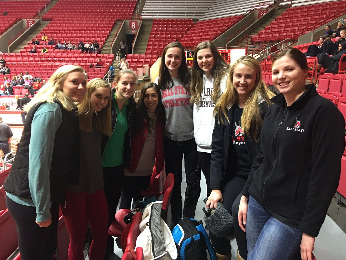 sydnee_rudy's tweet photo. @BallStateSAAC @BallStateWVB is out and cheering on @BallStateWBB!!! #5players #1recruit #2coaches https://t.co/ySyshZh40r