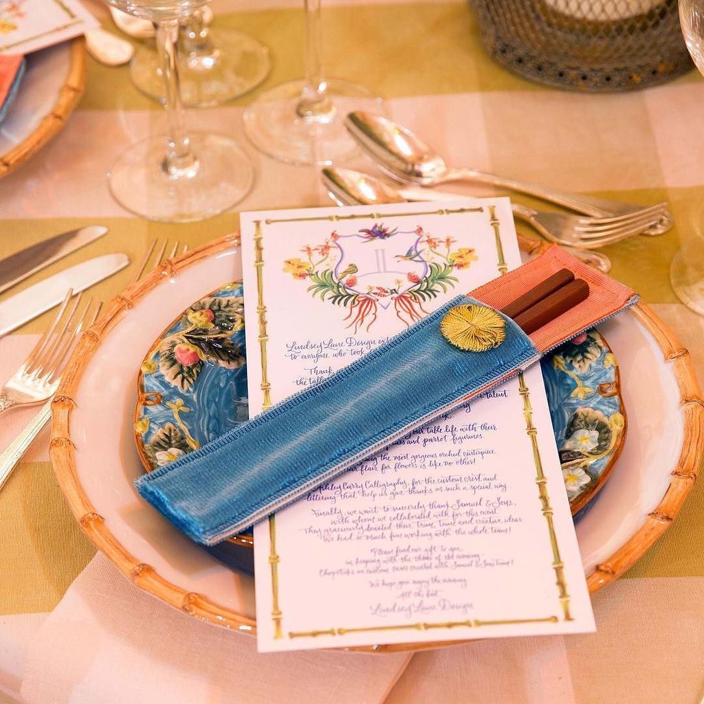 Samuel_and_Sons's tweet photo. It's all in the details. 🍽 @lindseylanedesign for the NYBG #OrchidDinner. #nybgorchiddinne… https://t.co/iKL0WNl8FU https://t.co/V3eZyek6hN