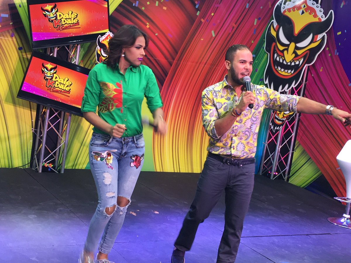 DKDalCarnaval's tweet photo. Iniciando #DKDalCarnaval @YokastaDiazTV @Arielpuntiel01 por @Microvision10 de @telecentral https://t.co/7Gx3J3Xaw4