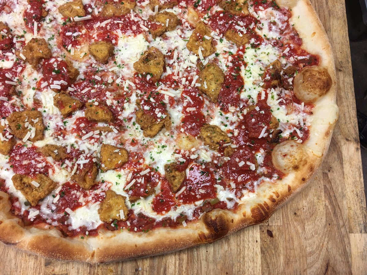 IansDenver's tweet photo. "Like" if you are a fan of our #SliceOfTheMonth, the Eggplant Parmesan! #IansDenver #like #share #tagyourfriends https://t.co/twycUvQ4SO