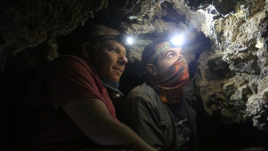 FoxNews's tweet photo. 12th Dead Sea Scrolls cave discovered in Israel  https://t.co/6k7wIvyYhO via @fxnscitech https://t.co/v9lhOFL0FT