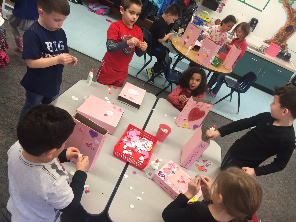 rm2kindergarten's tweet image. Getting ready so spread some love!