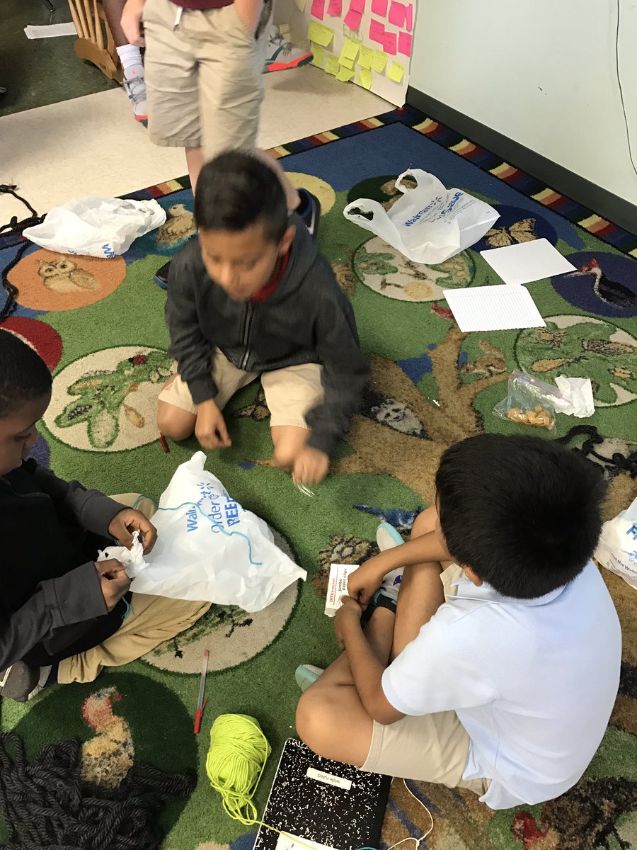 lemoncloud34's tweet photo. Engineering parachutes to rescue Jack from the Beanstalk! @ParksideProud #dramaneers #academies https://t.co/tSC1XPu9VV