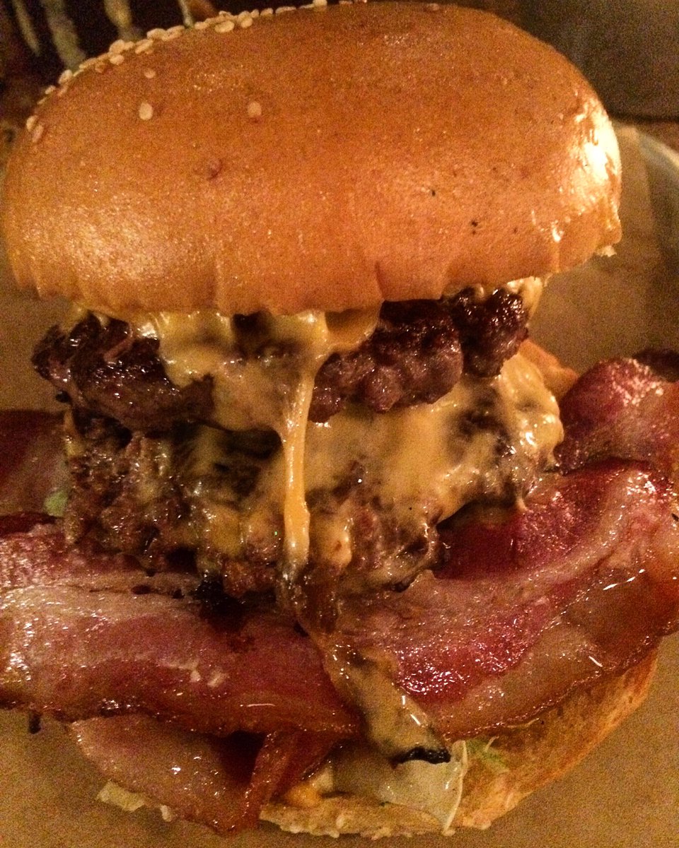 Three Bees tweet media