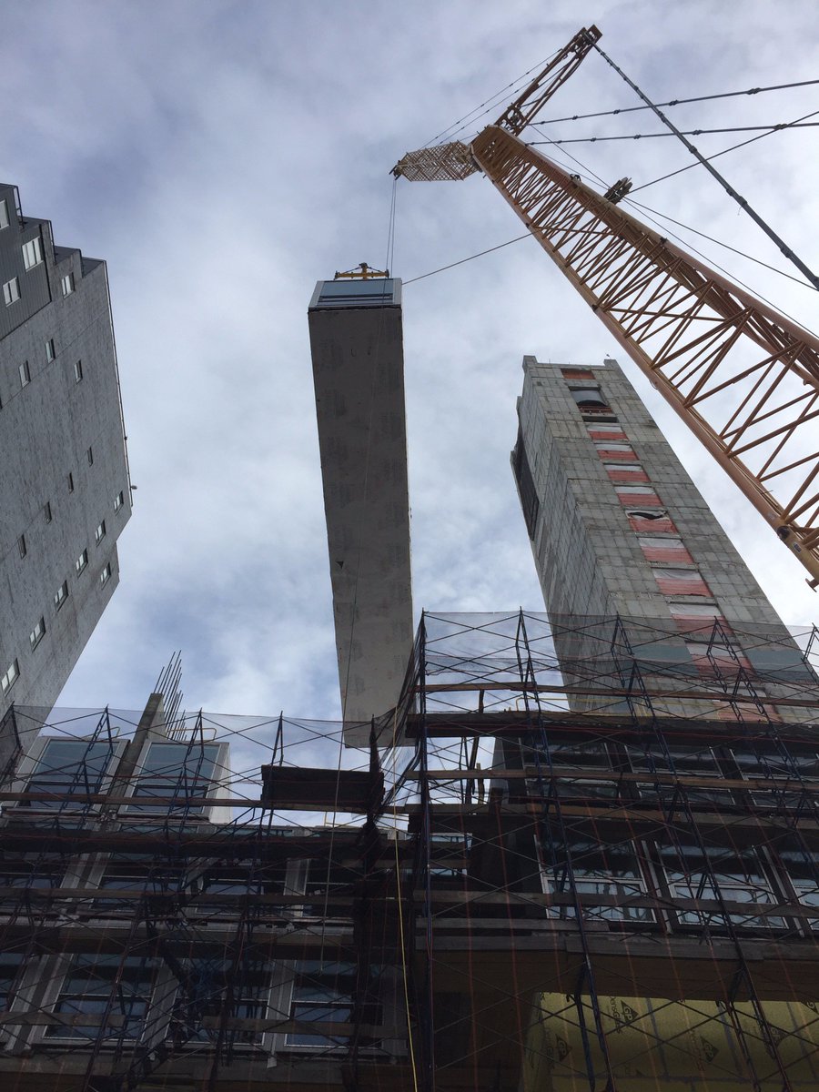 TPH_PS's tweet photo. 189 Bowery, New York, NY - #CitizenM Hotel Hoisting the Modular Units into Place #MasterRigger #CraneManagment #Craneoperator https://t.co/yDk58j3bMn