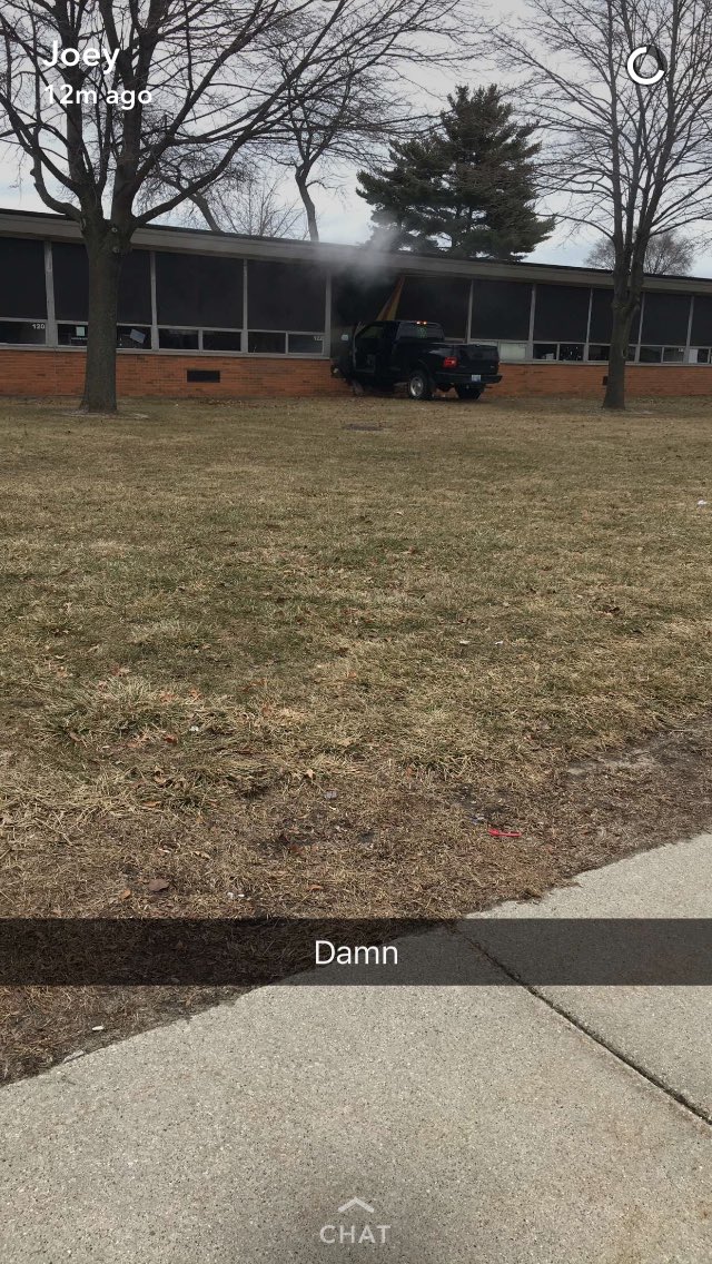 otbsmoove's tweet photo. only at ph 😭 https://t.co/4Gu5ijjuHE