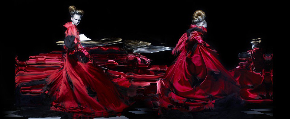 SHOWstudio's tweet photo. Revisit the editorial imagery and fashion illustrations created during #StyleShootDraw: https://t.co/IXyYMN83HN https://t.co/USNBq2bFEK