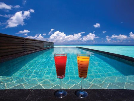 SLHolidayHotels's tweet photo. #mtn Book a mammoth Maldivian suite with your own private 24-hour bar
https://t.co/gsWlqdciEX https://t.co/unwDrQ7SMx