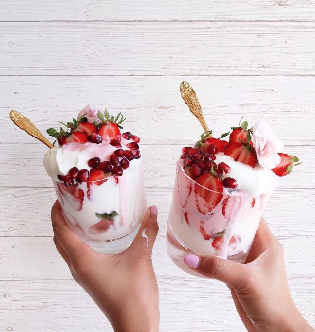 Forever21's tweet photo. Insta-worthy brunch, am I right? 🍓 @thetiafox https://t.co/jhtRXUHEus