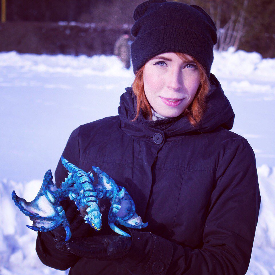 miaushka's tweet photo. Big January project - Skadi, the blue protodrake!
Everything is made by hand: sewn, modeled, painted😌

#warcraft #dragon #handmade #snow https://t.co/QWOOUEBu5I