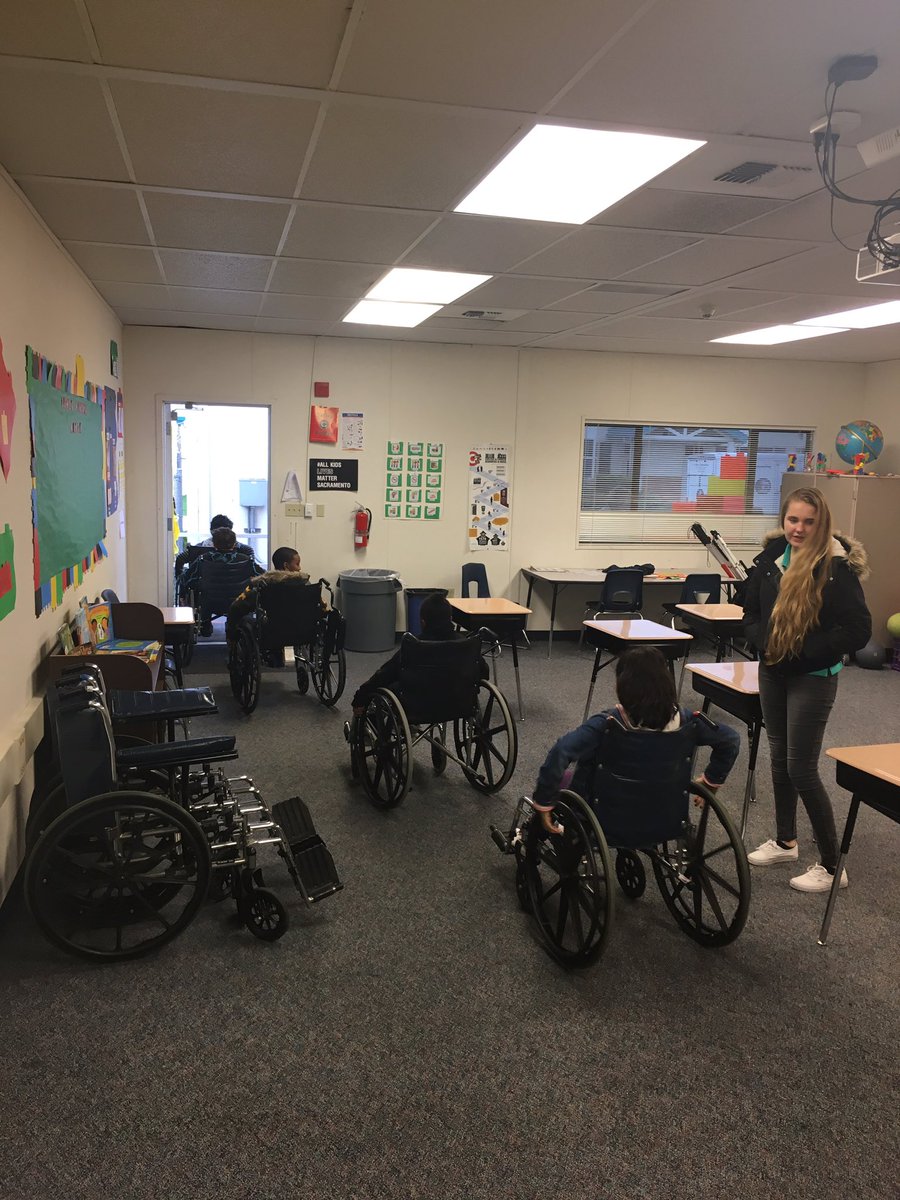 outdated_acct's tweet image. NPE 4th grade building empathy and igniting respect #atouchofunderstanding #lifelonglearner #howl @SOSCoatesK @SLSGarciaH