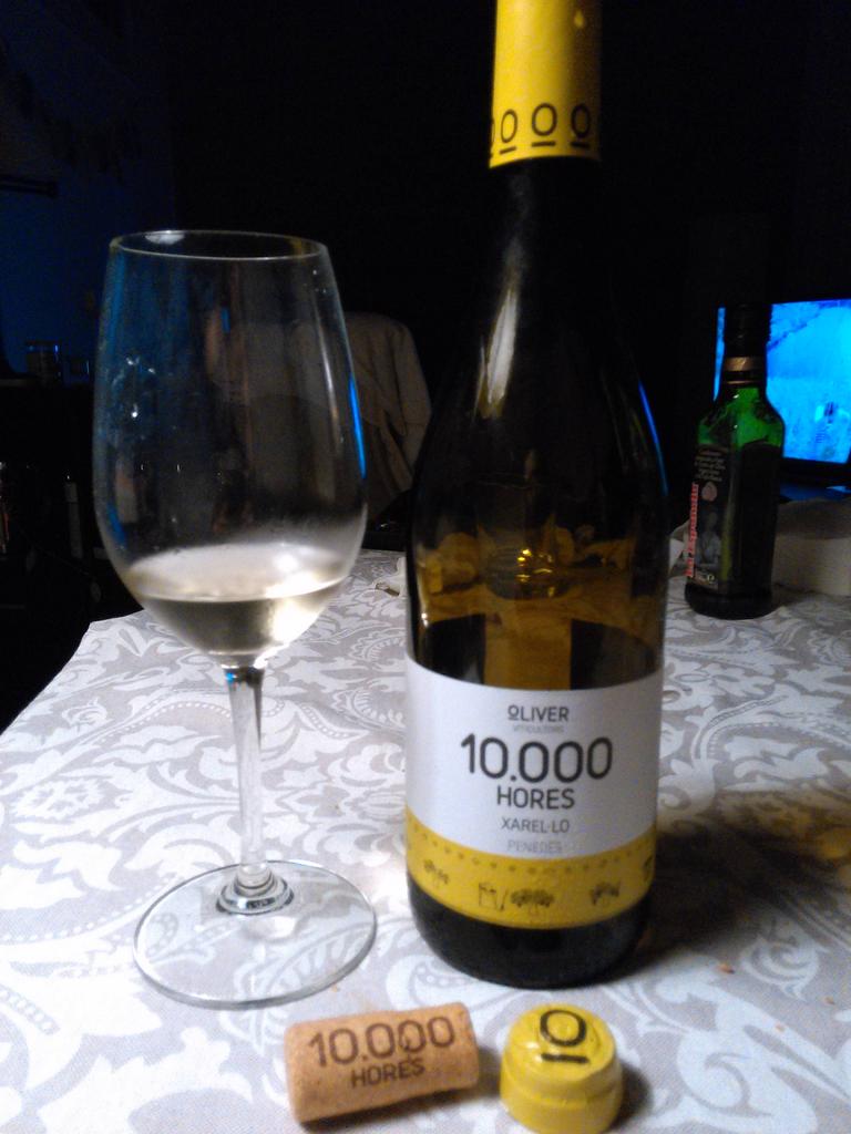 DesigdeVins's tweet photo. 10.000 Hores #Xarel•lo #Penedes  #ViCatala Magnífic! @cavaoliver  Oliver Viticultors #Grapes #Wine #Love
#VinsEstela https://t.co/U12ccqkkG7
