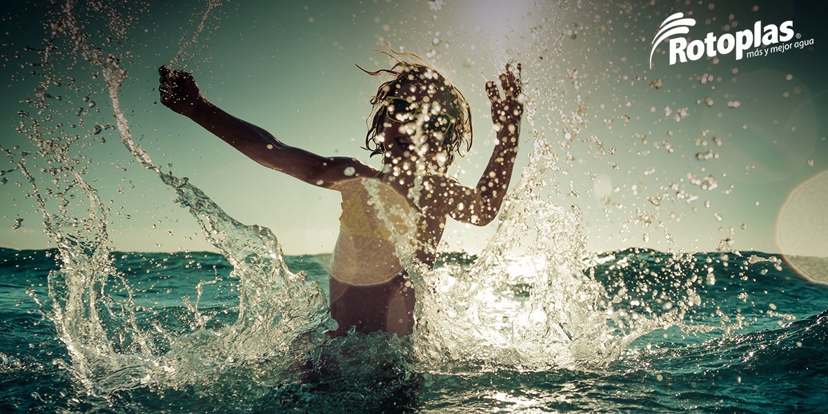 El agua es un recurso muy valioso, y cada vez más escaso. En Rotoplas, te ayudamos a aprovecharla y llevarla a donde la necesitas.